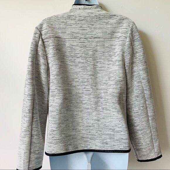 NWT Calvin Klein Line Detail Flyaway Jacket - Picture 9 of 15